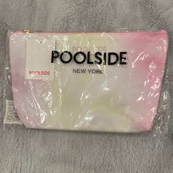 NWT Poolside Wet/Dry Pouch - Picture 1 of 1